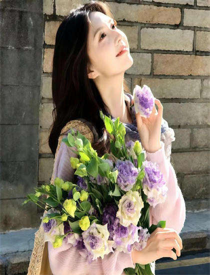 《好莱坞奇谈》历史背景关联：时代特征与历史意义分析